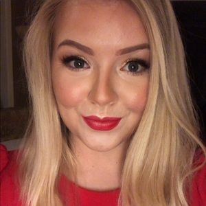 Meet your Posher, Meredith